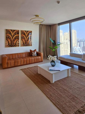 Amazing 4-bedroom Apartment